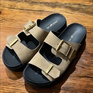 Indigo Tan Sandals with Gold Accents